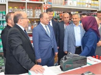 Sağlıkta Dönüşümün Mimarları Pazarkapı’yı Arşınladı
