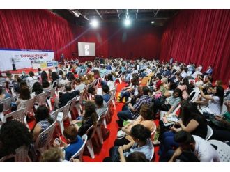Kocaeli Kitap Fuarı’nda Sosyal Medyanın Dili Konuşuldu