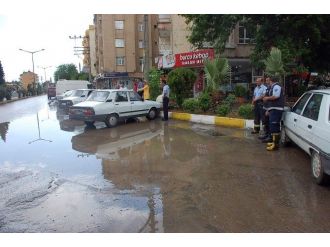 Şiddetli Yağmur, Izgaraları Tıkadı