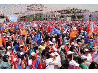 Davutoğlu: ’6’lı Çeteye Karşı Mücadele Veriyoruz