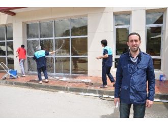 Muş Devlet Hastanesi’nde Bahar Temizliği