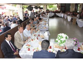 Zırhlıoğlu, Muhtarlarla Kahvaltıda Buluştu