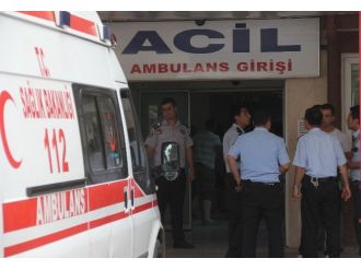Cezaevi Firarisi Polisi Bıçakladı