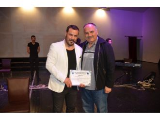 Bu Konser Başka Konser