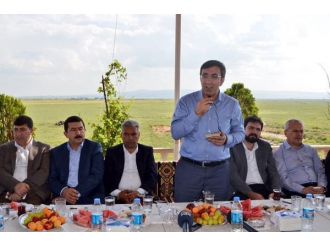 Bakan Yılmaz, Muhtarlarla Bir Araya Geldi