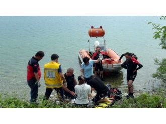 15 Yaşındaki Genç Gölde Boğuldu