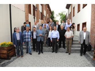 Başkan Tiryaki Sınıf Arkadaşları İle Buluştu
