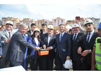 Yeni Okulun Temeli Atıldı