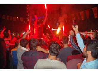 Adıyaman’da, Maç Sonrası Bayram Havası Yaşandı