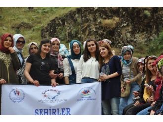 Gençlik Kafilesi Şemdinli’de