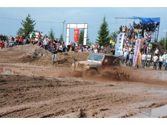 Murgul 1. Off-road Yarışları Nefes Kesti