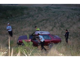 Adıyaman’da Otomobil Uçuruma Yuvarlandı: 2 Yaralı