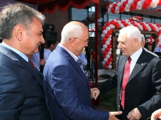 Yaşar, Sanayicilerle Kahvaltıda Buluştu