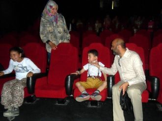 İhh’dan Yetimler İçin Sinema Ve Yemek Etkinliği