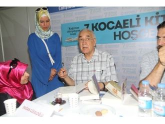 Doğan Cüceloğlu Kitap Fuarında Söyleşi Gerçekleştirdi