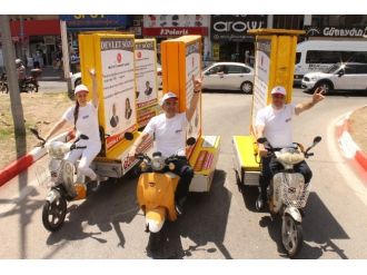 Mhp’li Adaylar Elektrikli Bisiklet Üzerinden Vatandaşları Selamladı