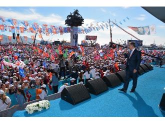 Ak Gönüllerin Sesini İzmir’den Türkiye Duydu