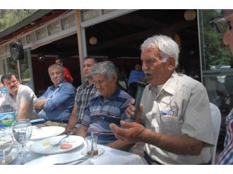 Ak Parti’li Hasan Özyere Muhtarlardan Büyük Destek