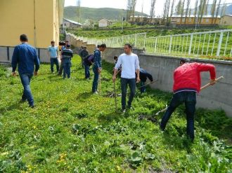 Posof Kaymakamının Köy Ziyaretleri Devam Ediyor