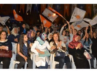 Ak Partili Adaylar, Mahalle Toplantılarına Devam Ediyor