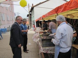 Hisarcık’ta Eğitim Yararına Gıda Kermesi