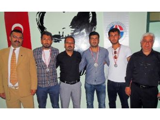 İslahiye Myo’da Masa Tenisi Turnuvası