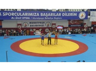 Güreşte Milli Gurur