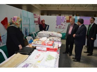 Vali Kahraman Öğrenciler Yararına Düzenlenen Kermesi Ziyaret Etti