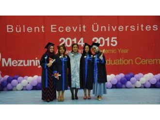 Zonguldak Sağlık Yüksekokulu Mezunları Kep Attı