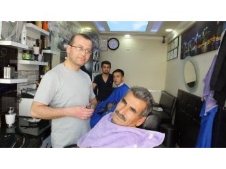 Burhaniye’de Berberlerde Modernlik Yarışı