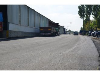Laz Ahmet Caddesinde Asfalt Çalışması