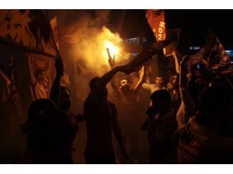 Adana’da Galatasaray Taraftarının Şampiyonluk Kutlamaları