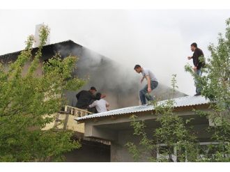Muradiye’de Ev Yangını