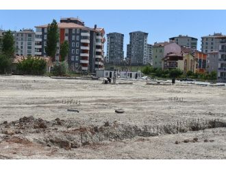 Uşak’taki Projelerde Binalar Yükselmeye Başladı
