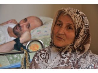 (Özel Haber) Anneden Yürek Burkan Sözler: ’Ben Oğlumdan Önce Ölmeyeyim Bakan Olmaz’