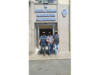 Hırsızlar Emekli Başkomiseri Kendi Silahıyla Vurdu