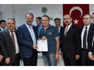 Kıbrıs Mahallesi’nde Tapu Sevinci