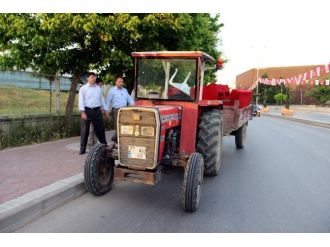 Traktörden Düştü, Kafasından Tekerlek Geçti