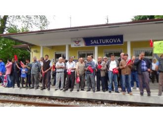 Saltukova’lı Vatandaşların Tren Protestosu