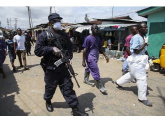 Ölü Akrabalarını Giydirip Kaçırmak İstediler