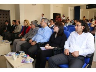 ‘4. Türk Dili Ve Edebiyatına Genç Yaklaşımlar Bilgi Şöleni’ Düzenlendi