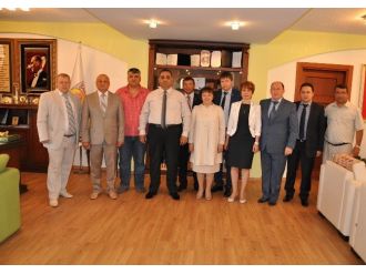 Tataristan Heyetinden Başkan Can’a Ziyaret