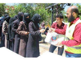 Gaziantep’te 4 Bin Suriyeli Aileye Gıda Yardımı Yapılıyor