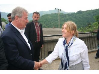 Chp Milletvekili Adayı Pekşen’den “Kapatılan Belediyeleri Yeniden Açacağız” Vaadi