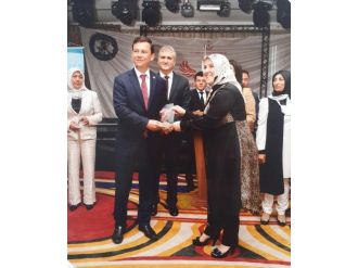 Yılın Hemşireleri Ve Ebeleri Ödüllerini Aldı