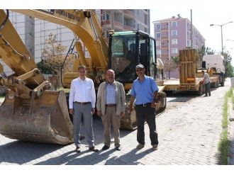 Sarıkaya Belediyesi Yol Yapım Çalışmaları Başladı