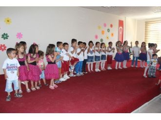 Samsatlı Minikler Hem Eğlendi Hem Eğlendirdiler