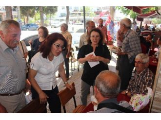 Chp’li Biçer Sarıgöl’de Üzüm Üreticileri İle Buluştu