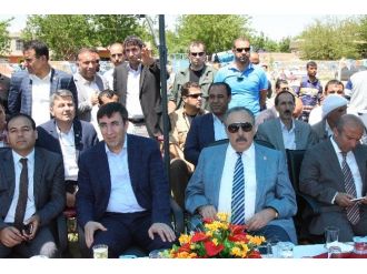 Bakan Yılmaz Seçim Çalışmalarına Ergani’de Devam Etti