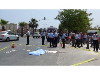 Kazada Oğlunu Kaybeden Annenin Yürek Burkan Feryadı